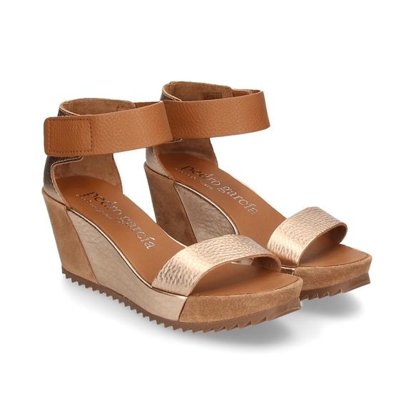 Pedro Garcia Fidelia Wedge Sandals in Hazelnut - Picture 2 of 16